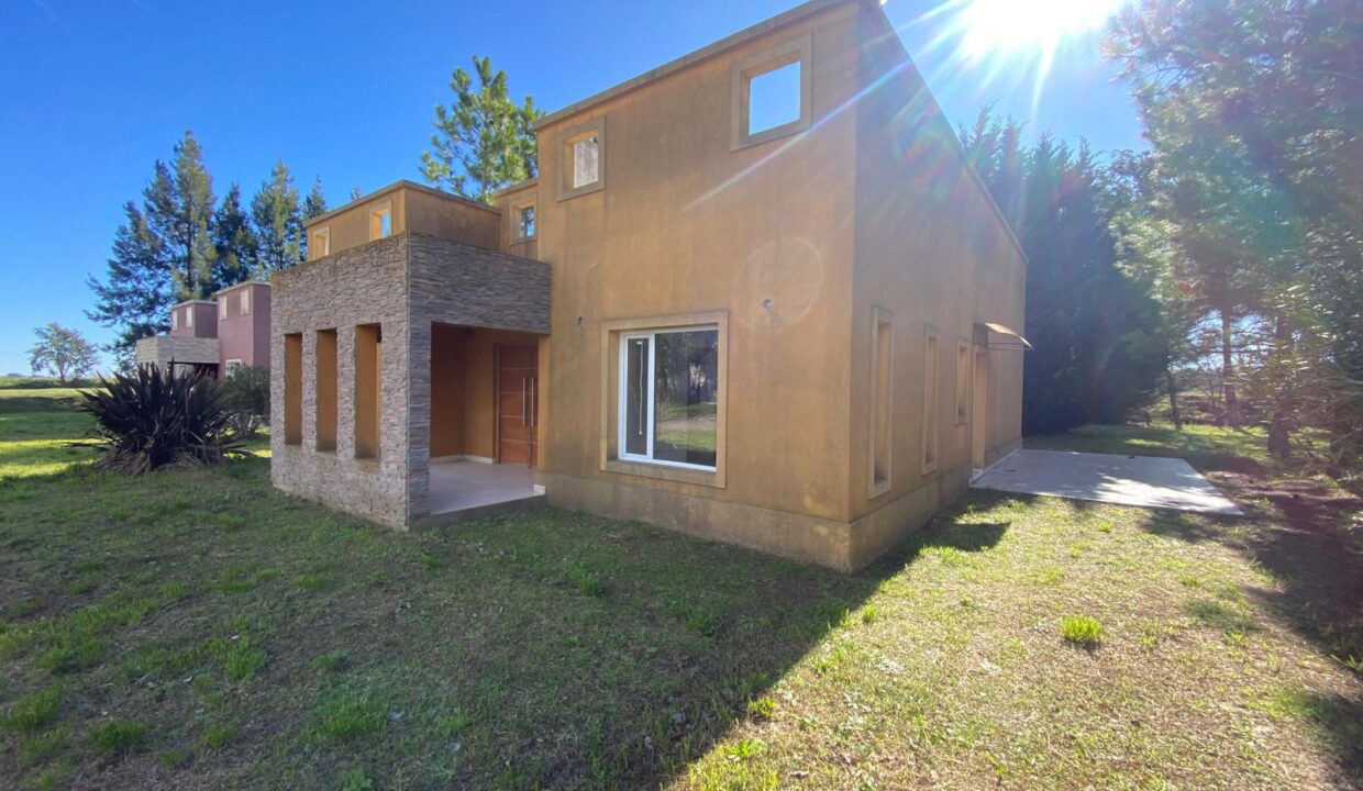 WhatsApp Image 2025-08-24 at 22.38.35